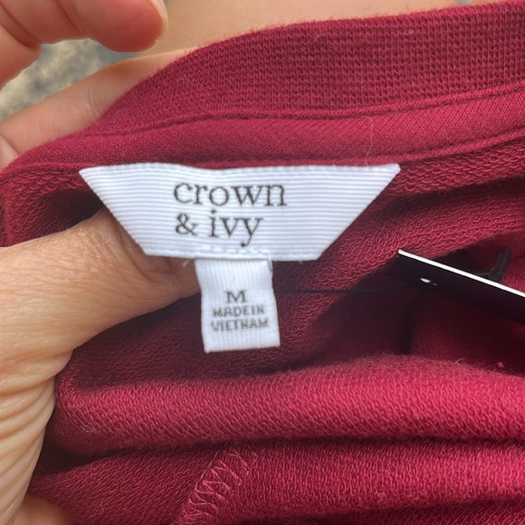 New crown & ivy cranberry long sleeve blouse - Picture 8 of 13